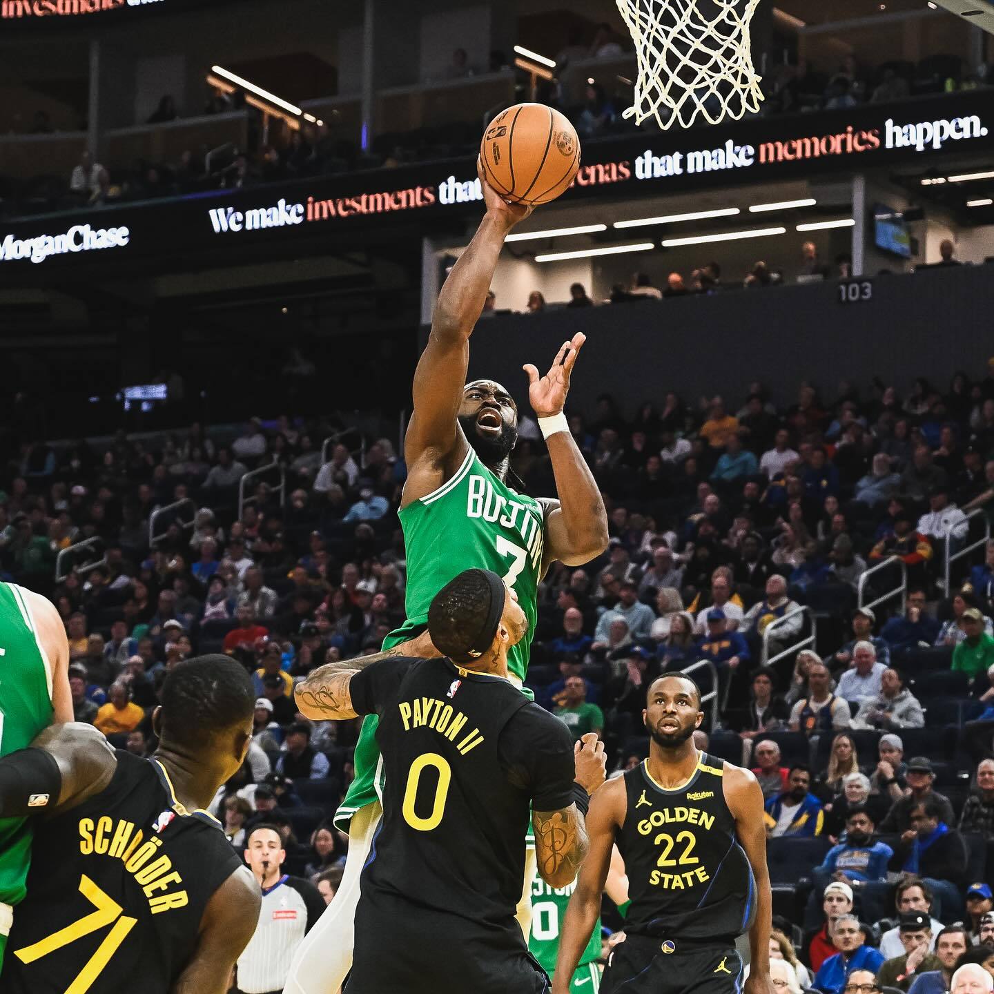 关于勇士B队险胜凯尔特人，塔图姆关键制胜的信息