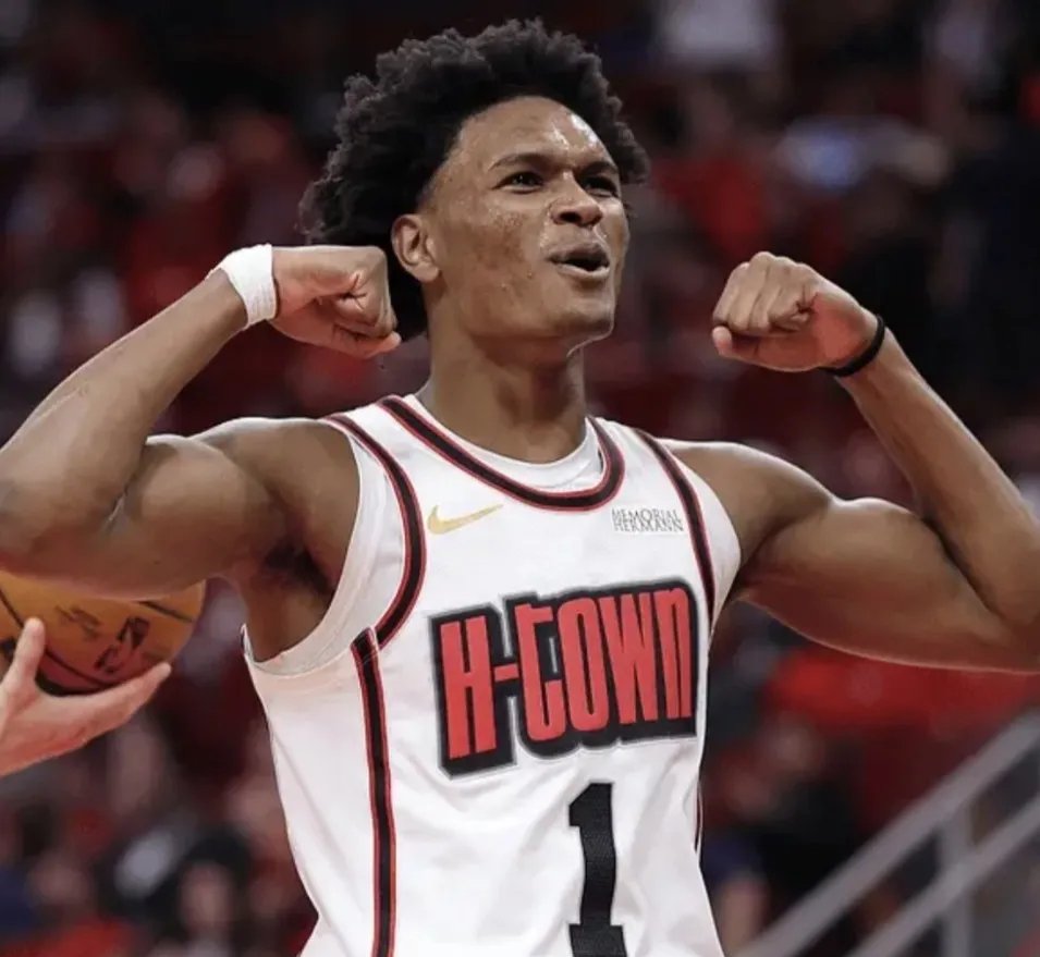 尼克斯胜老鹰,主场开门红 尼克斯胜老鹰,主场开门红