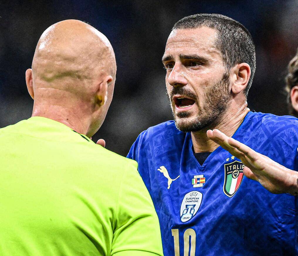 荷兰绝地反击意大利,托雷斯送出助攻 荷兰绝地反击意大利,托雷斯送出助攻