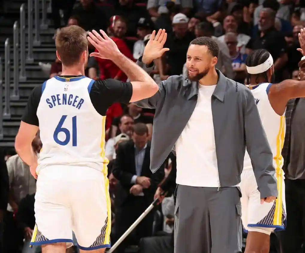 公牛绝杀火箭，库里带队取胜