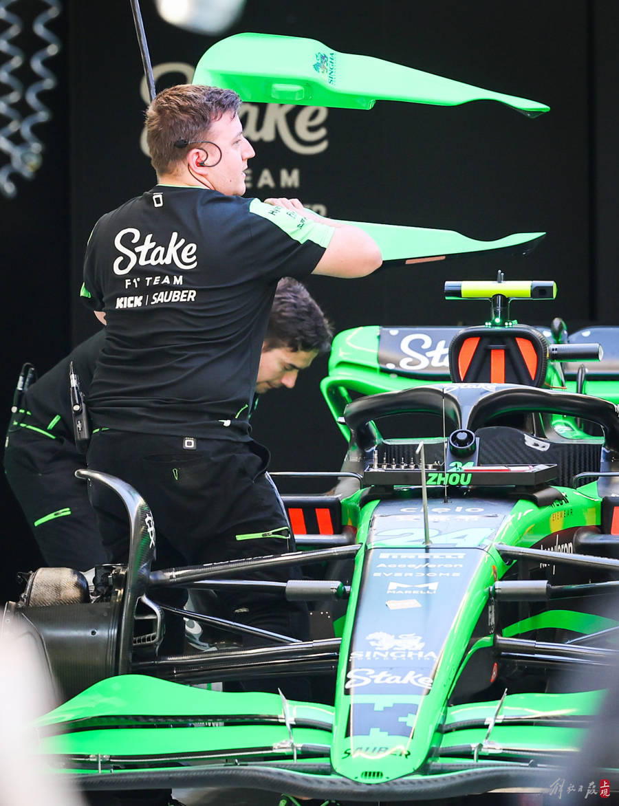 索伯车队逆转阿斯顿马丁，阿隆索惊艳四座