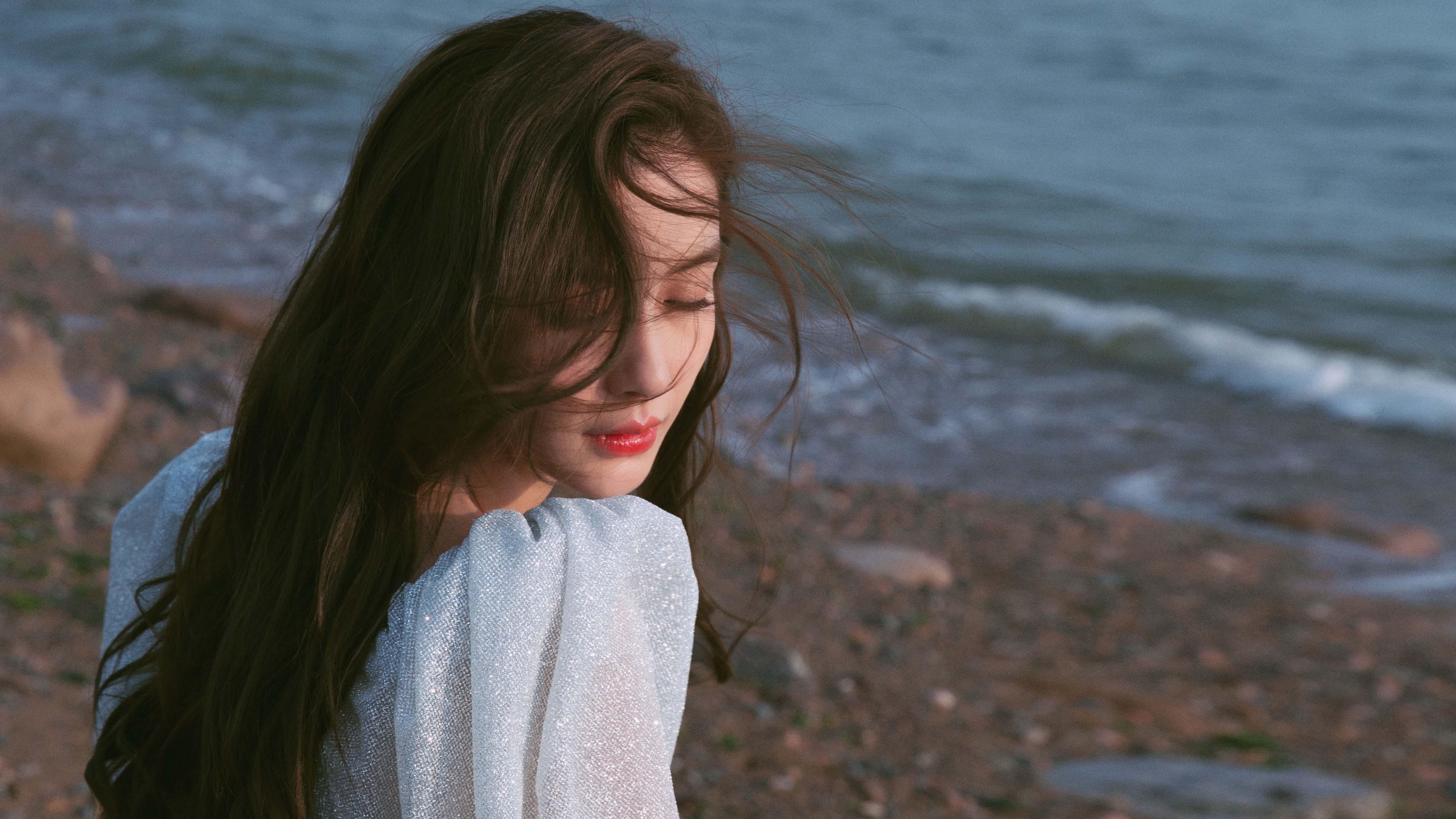 佩德里风暴席卷安菲尔德,巴萨小将的进攻艺术与战术谜题