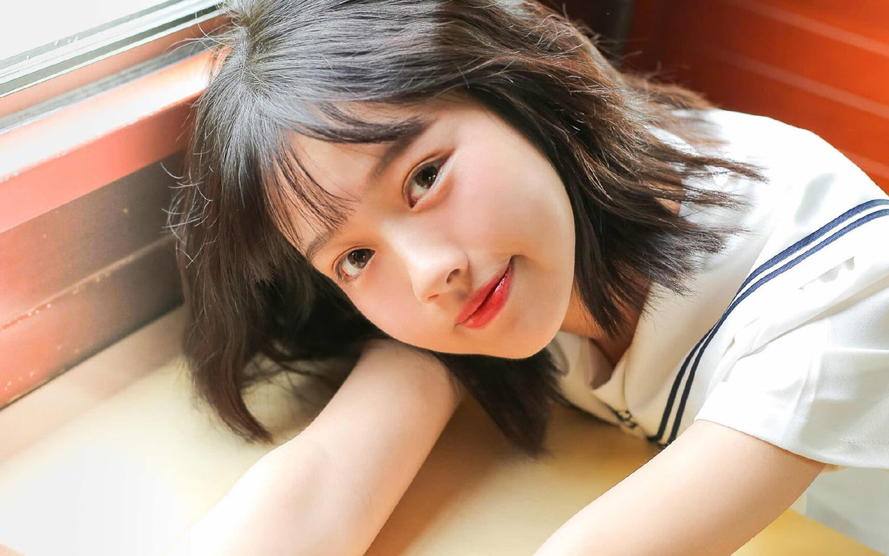 引擎低吼中那颗最稳的心脏，当F1极速遇上詹姆斯式掌控